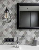 Papel de Parede Adesivo Hexágonos Colmeia Cimento Queimado Com película para áreas úmidas e Molhadas 1,50x0,50