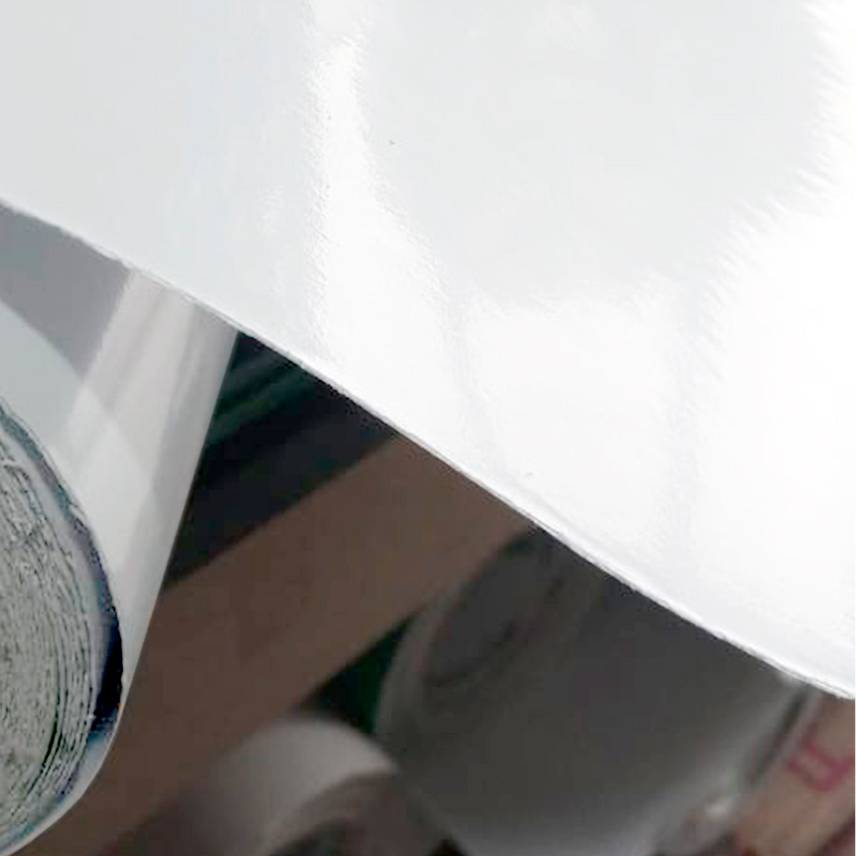 Adesivo de Envelopamento Branco Blackout Brilho