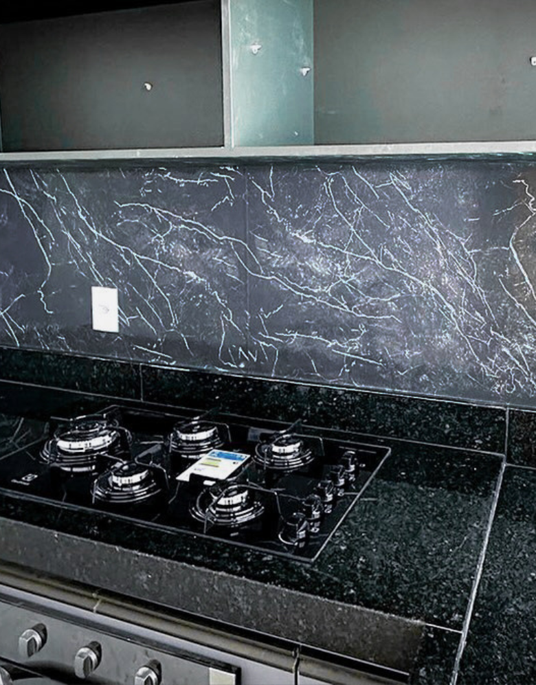 Revestimento Adesivo Mármore Grigio Brilho