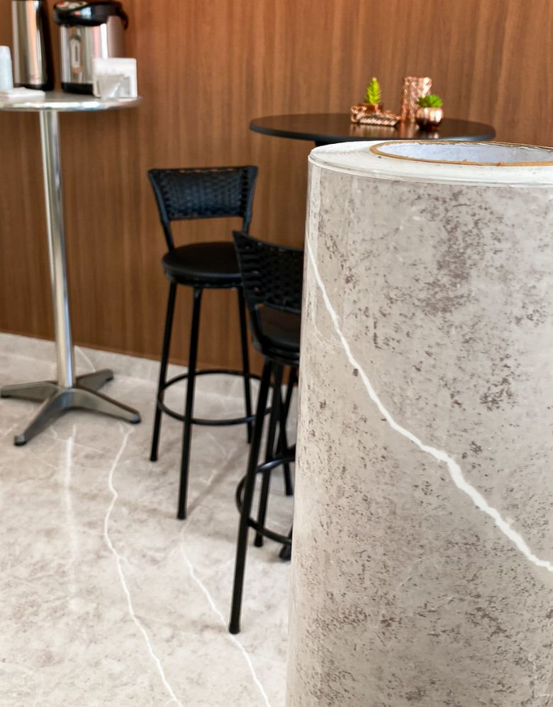 Adesivo para Piso Mármore Crema Armani Gloss