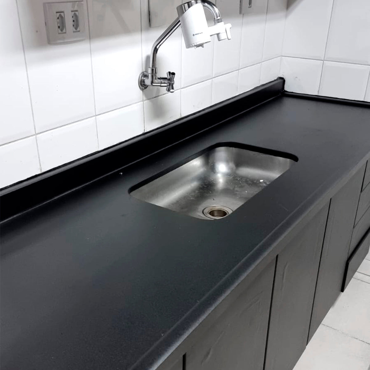 Adesivo Envelopamento para Armário e Balcão Preto Fosco