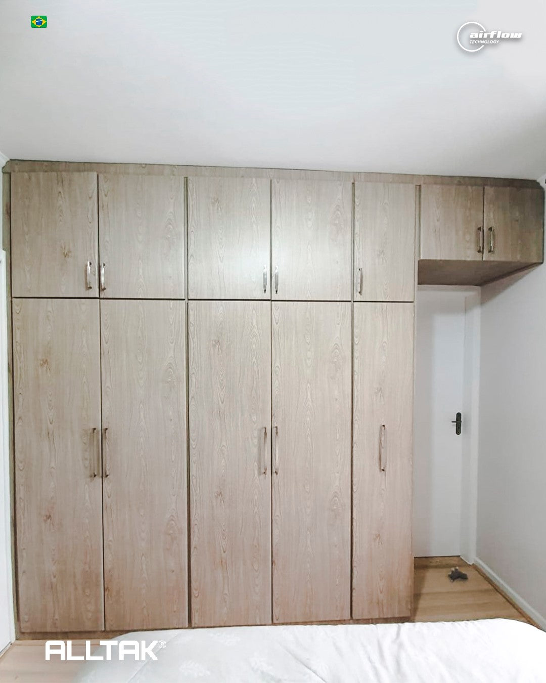 Revestimento Adesivo Madeira Inovata